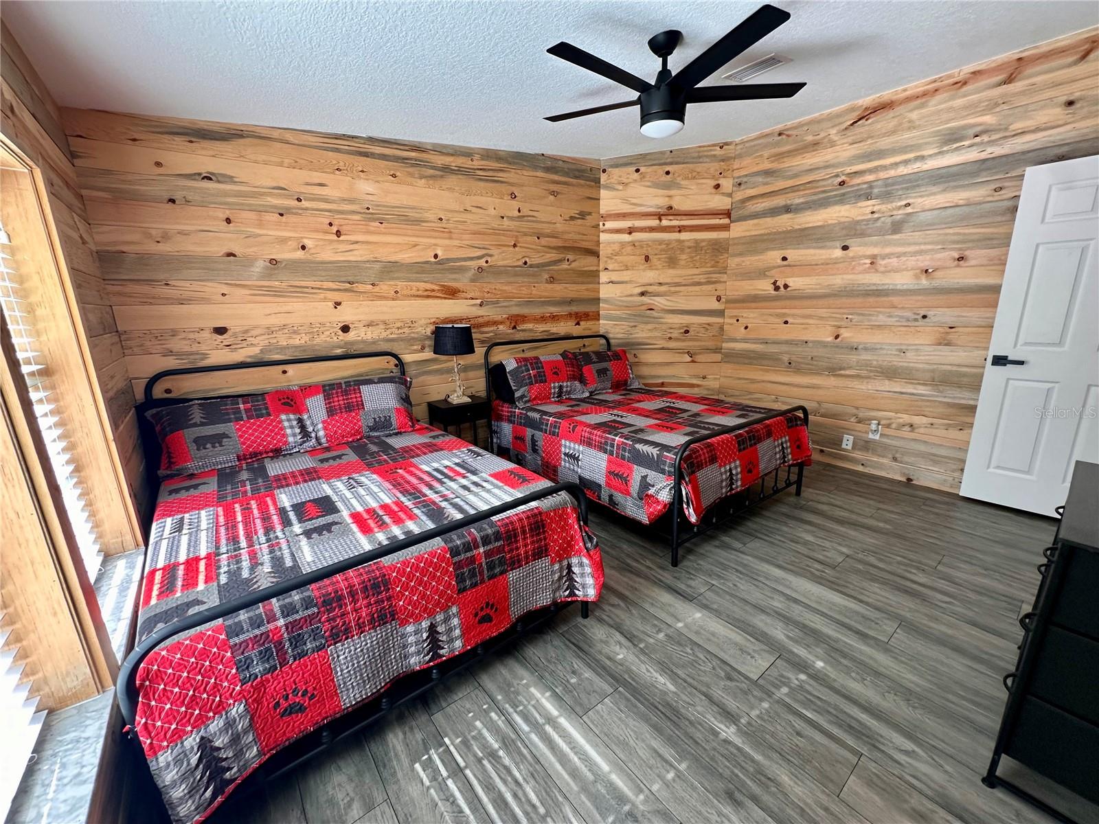 Image 31 of 56 For 4125 Tiger Creek Trl