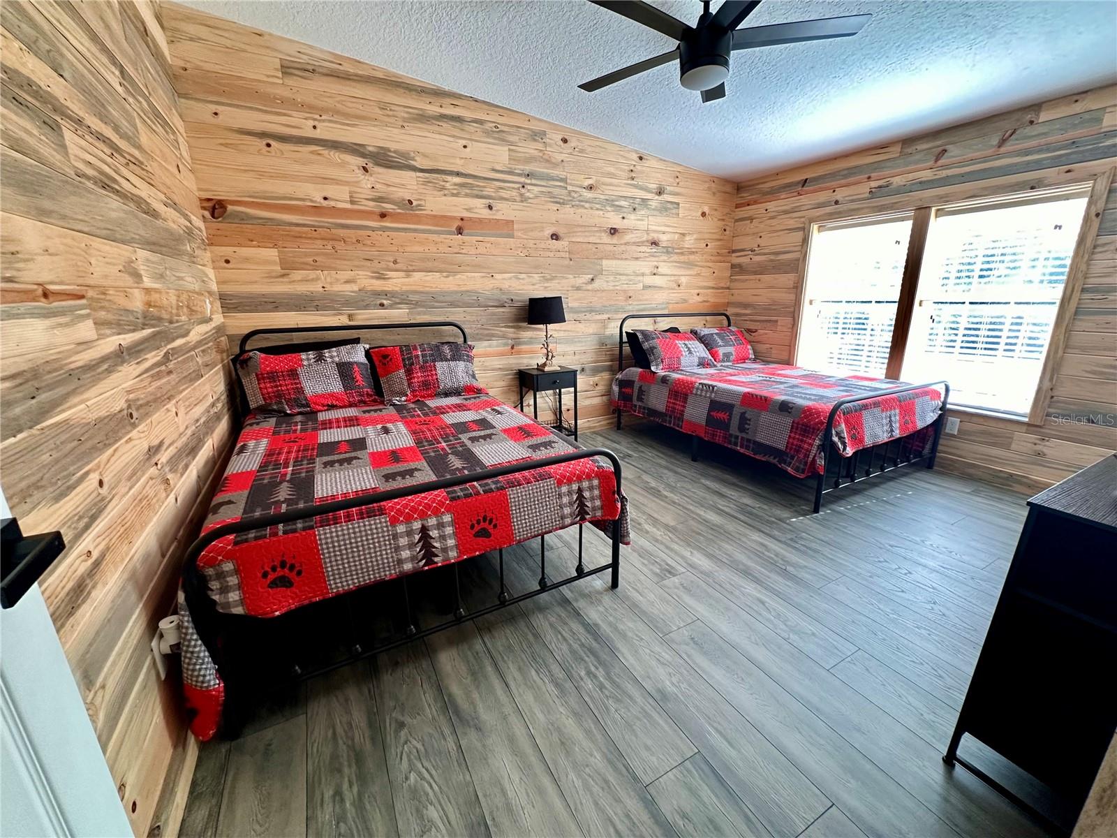 Image 32 of 56 For 4125 Tiger Creek Trl