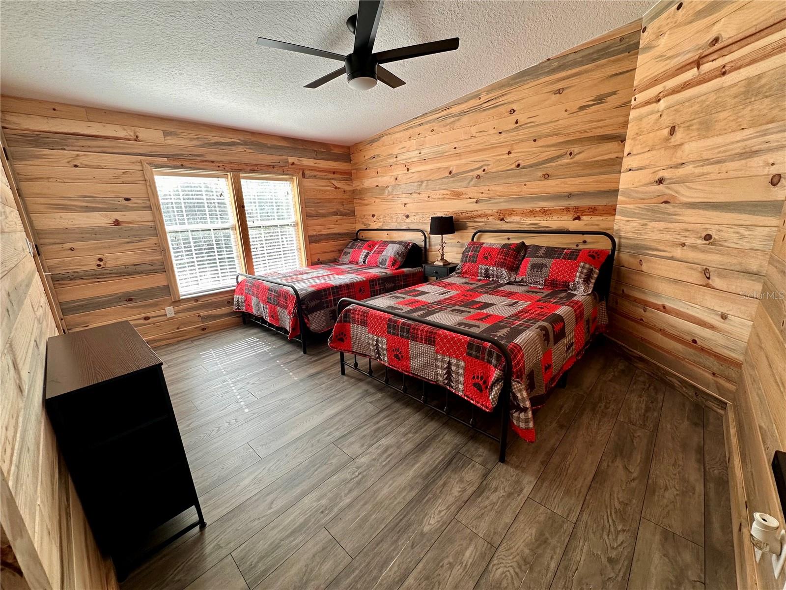 Image 34 of 56 For 4125 Tiger Creek Trl