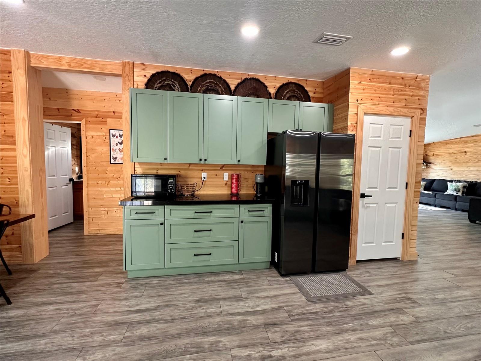 Image 9 of 56 For 4125 Tiger Creek Trl