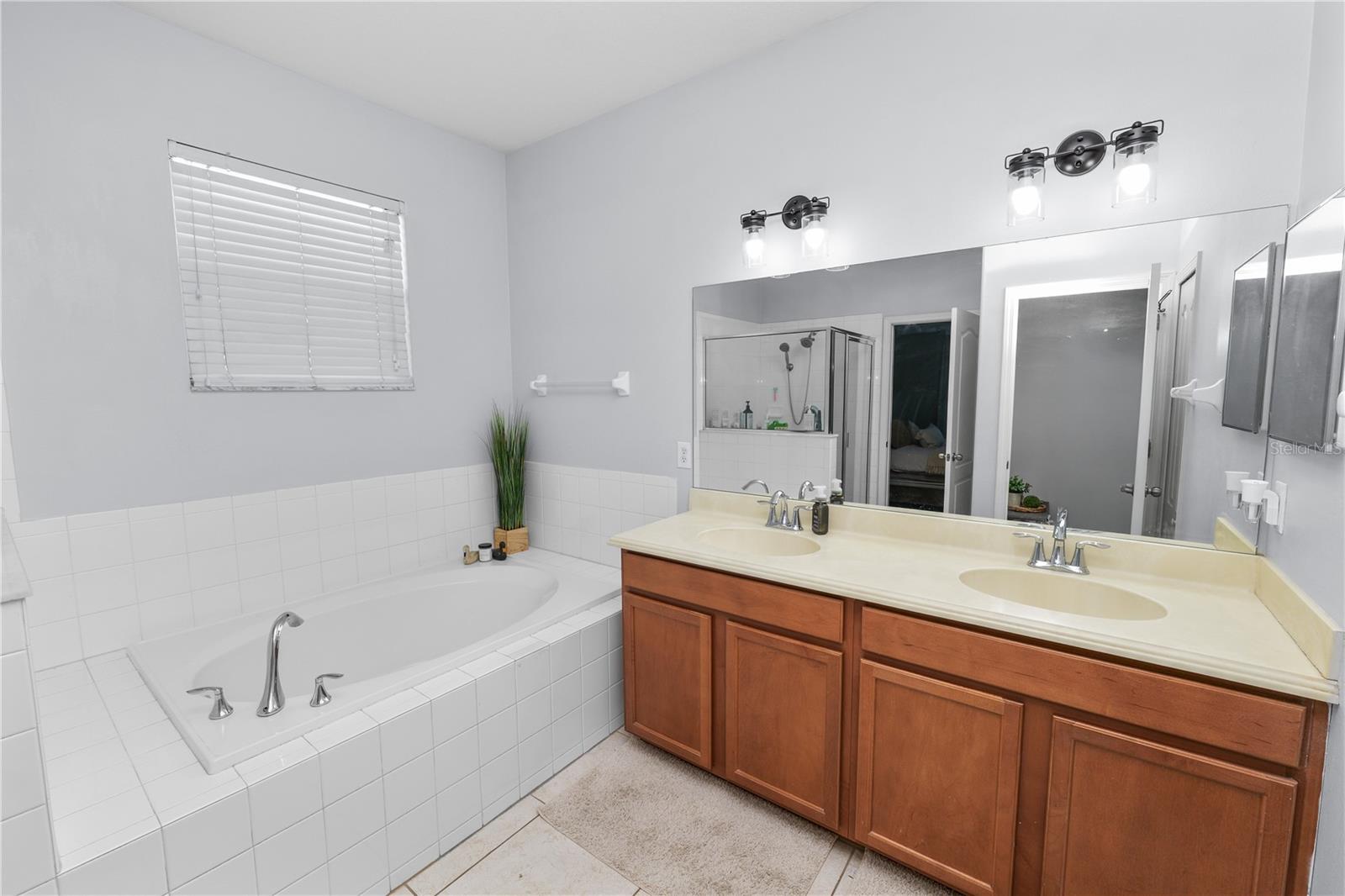 Image 17 of 49 For 7226 Cedarcrest Boulevard