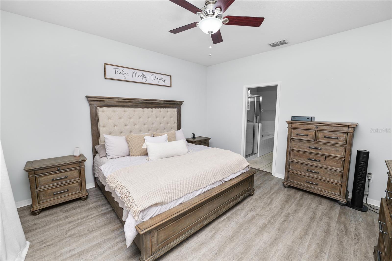 Image 21 of 49 For 7226 Cedarcrest Boulevard