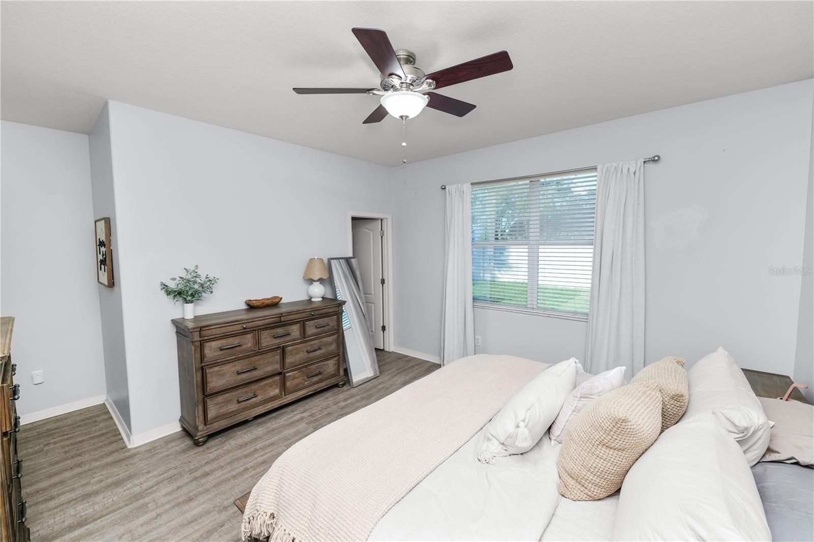 Image 22 of 49 For 7226 Cedarcrest Boulevard