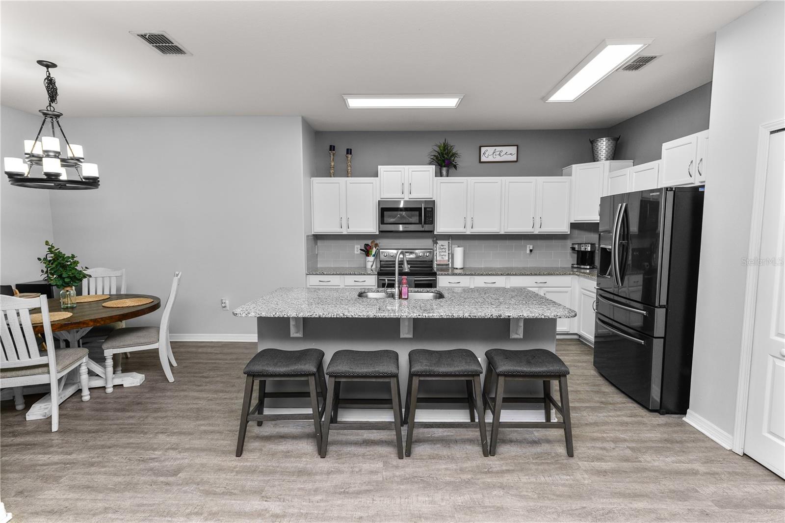 Image 28 of 49 For 7226 Cedarcrest Boulevard