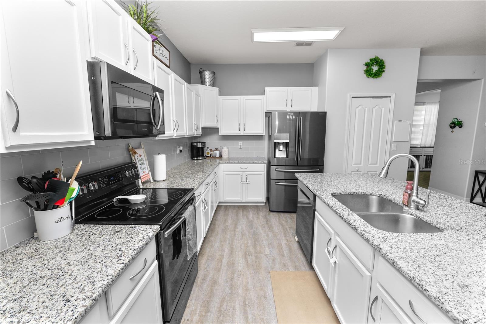 Image 31 of 49 For 7226 Cedarcrest Boulevard