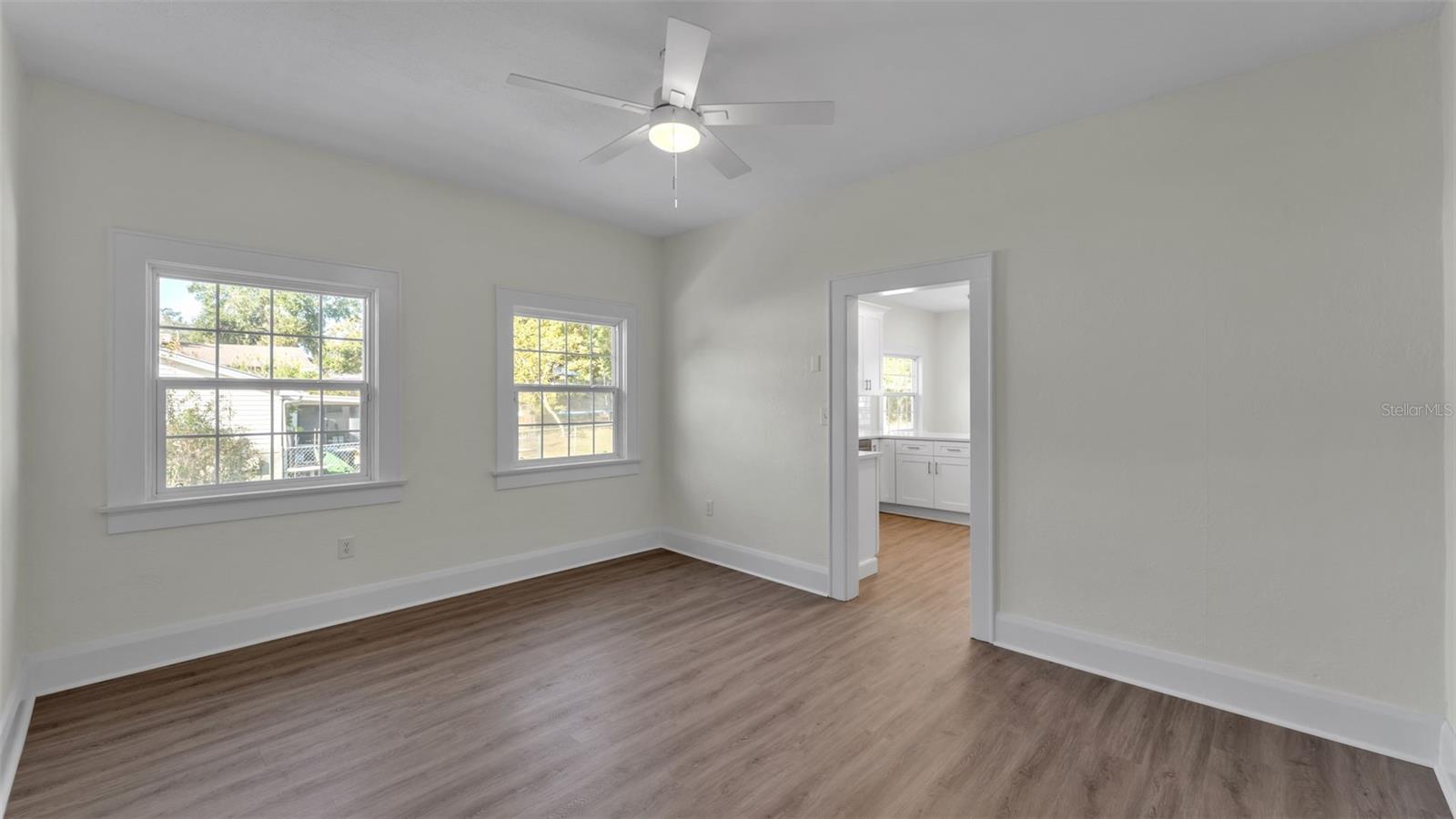 Image 5 of 29 For 208 Poinsettia Street