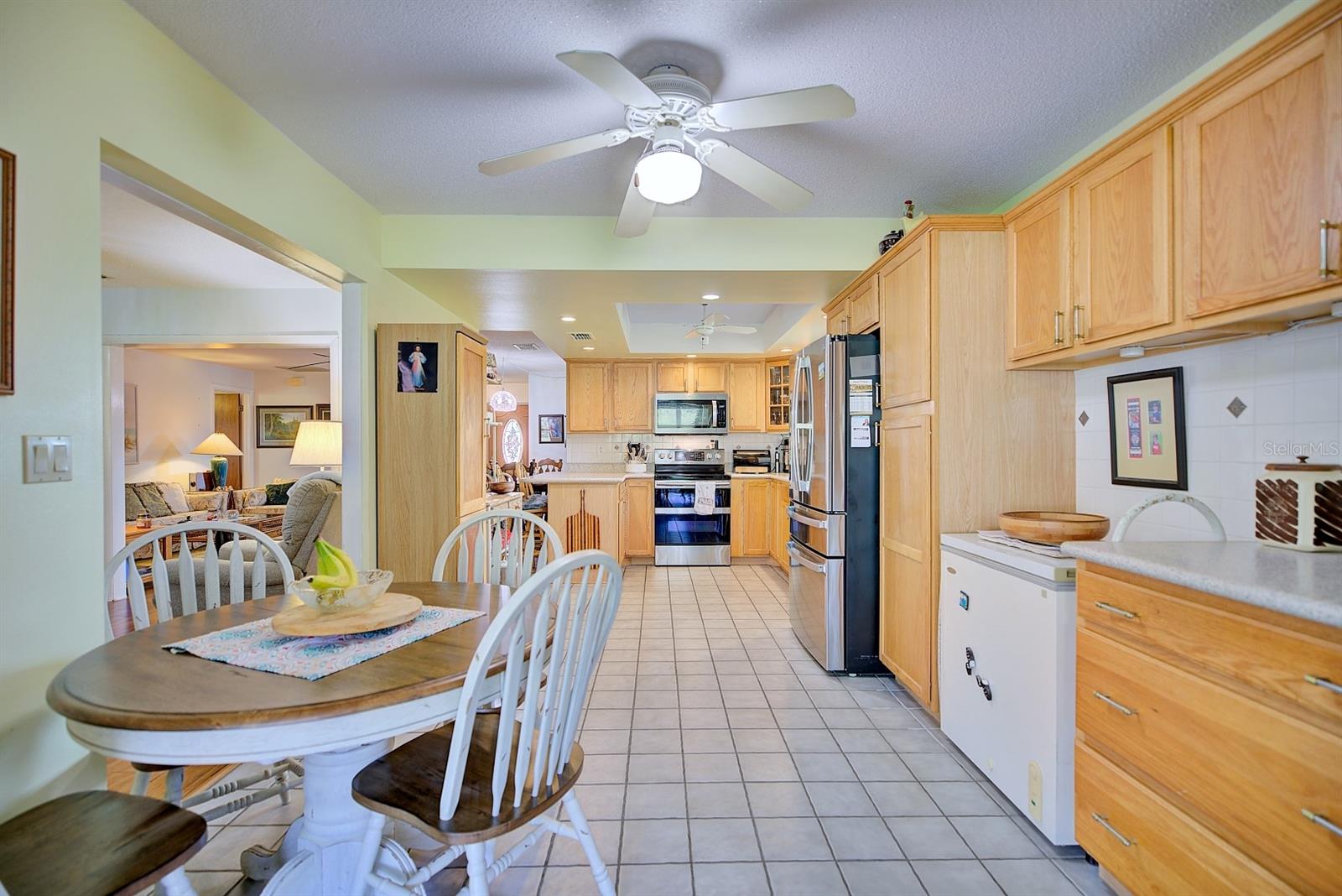 Image 16 of 43 For 3613 Divot Road