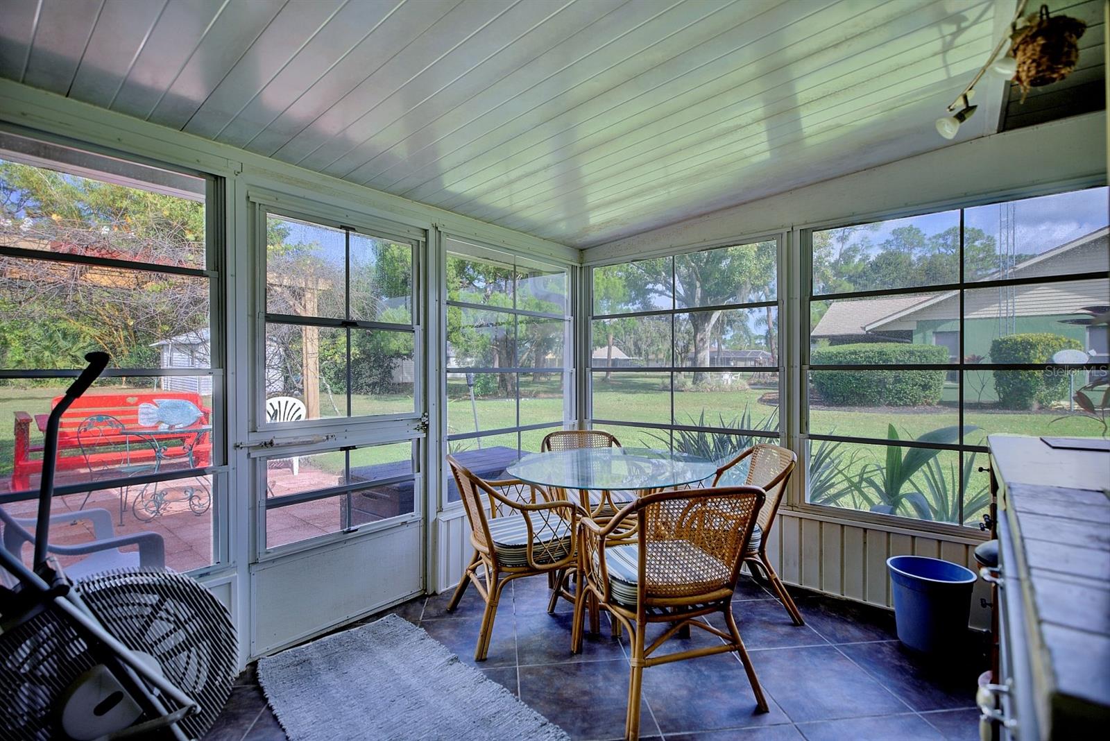 Image 18 of 43 For 3613 Divot Road