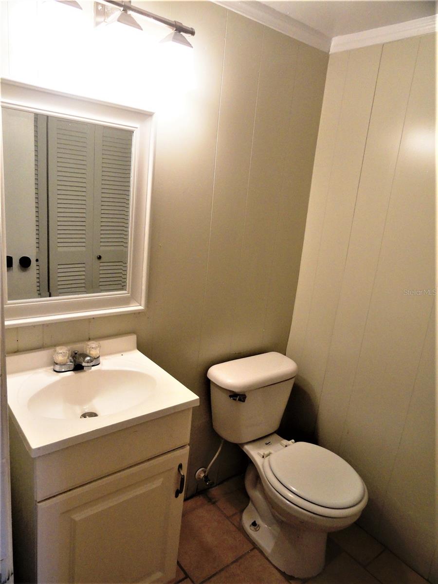 Image 12 of 44 For 1836 Crystal Lake Drive