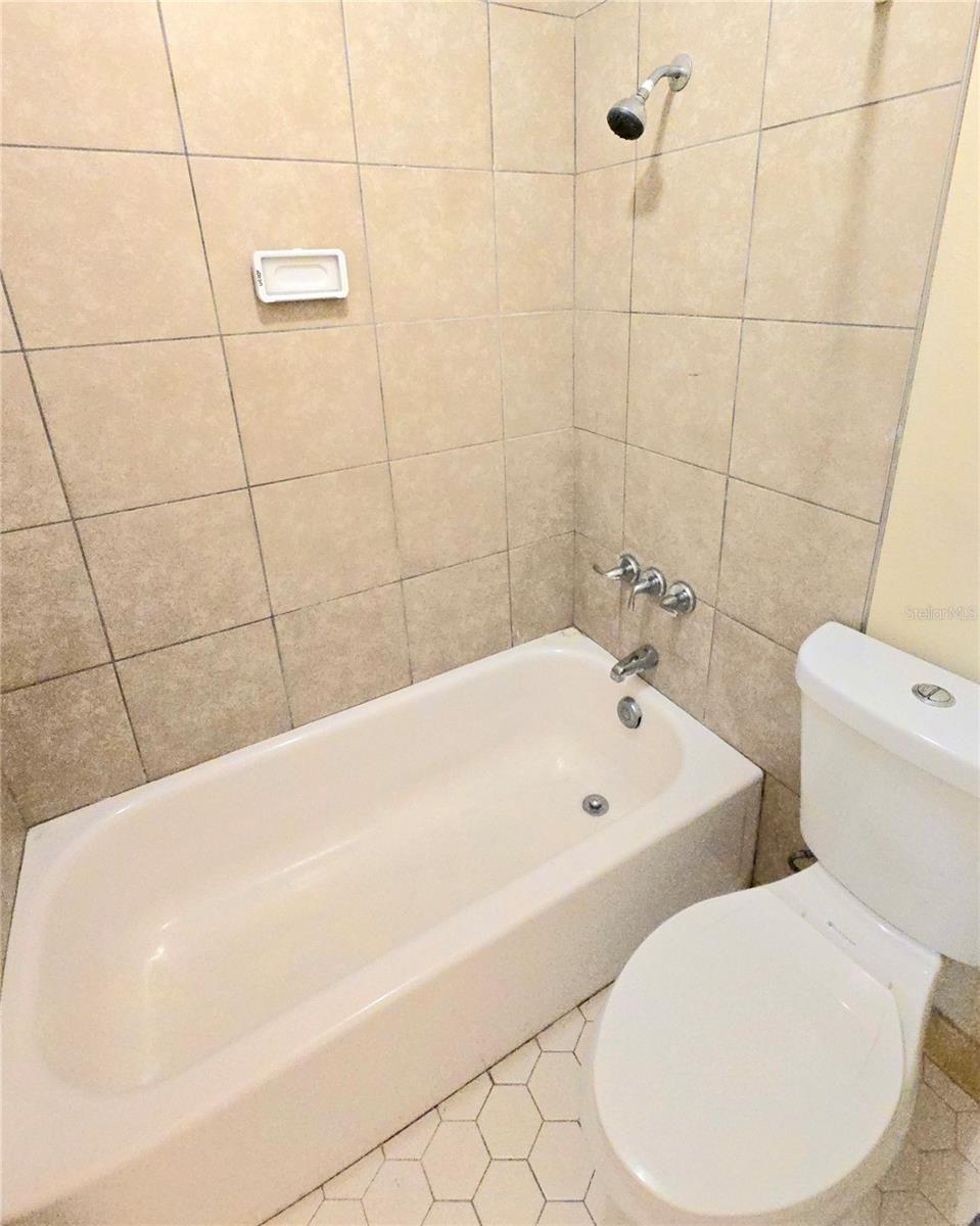 Image 16 of 44 For 1836 Crystal Lake Drive