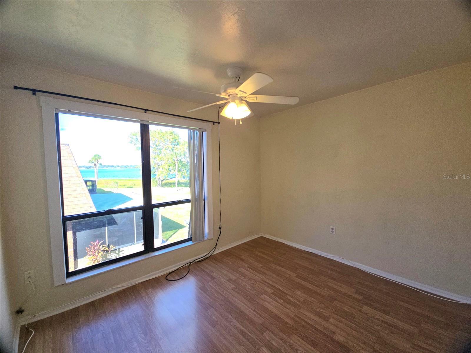 Image 17 of 44 For 1836 Crystal Lake Drive