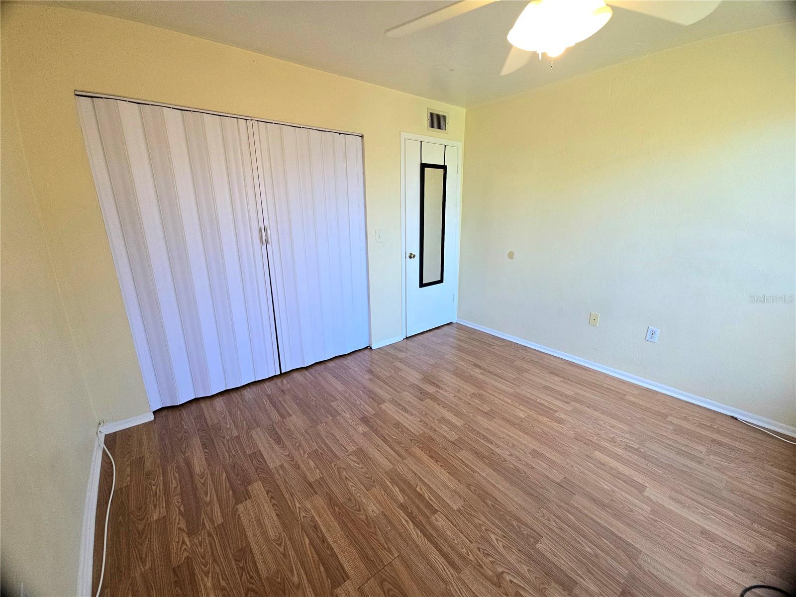 Image 23 of 44 For 1836 Crystal Lake Drive