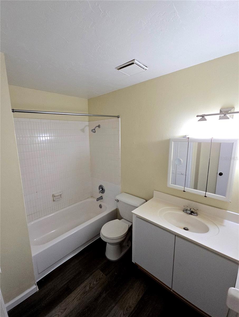 Image 27 of 44 For 1836 Crystal Lake Drive