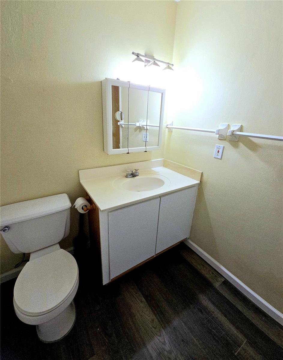 Image 28 of 44 For 1836 Crystal Lake Drive