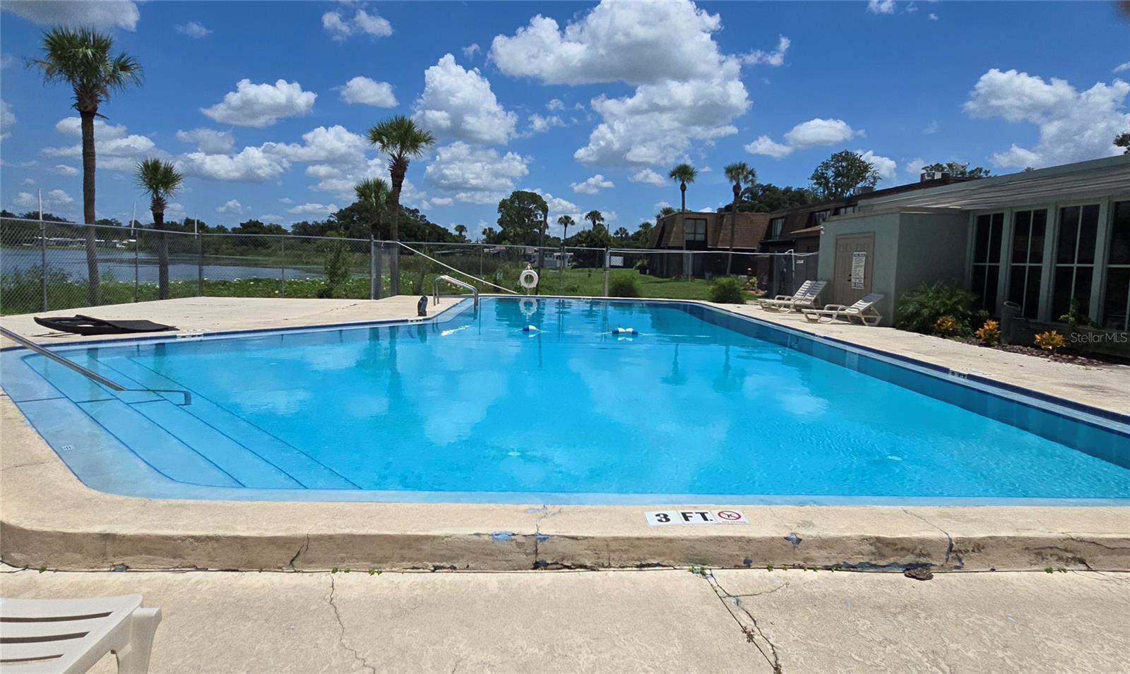 Image 32 of 44 For 1836 Crystal Lake Drive