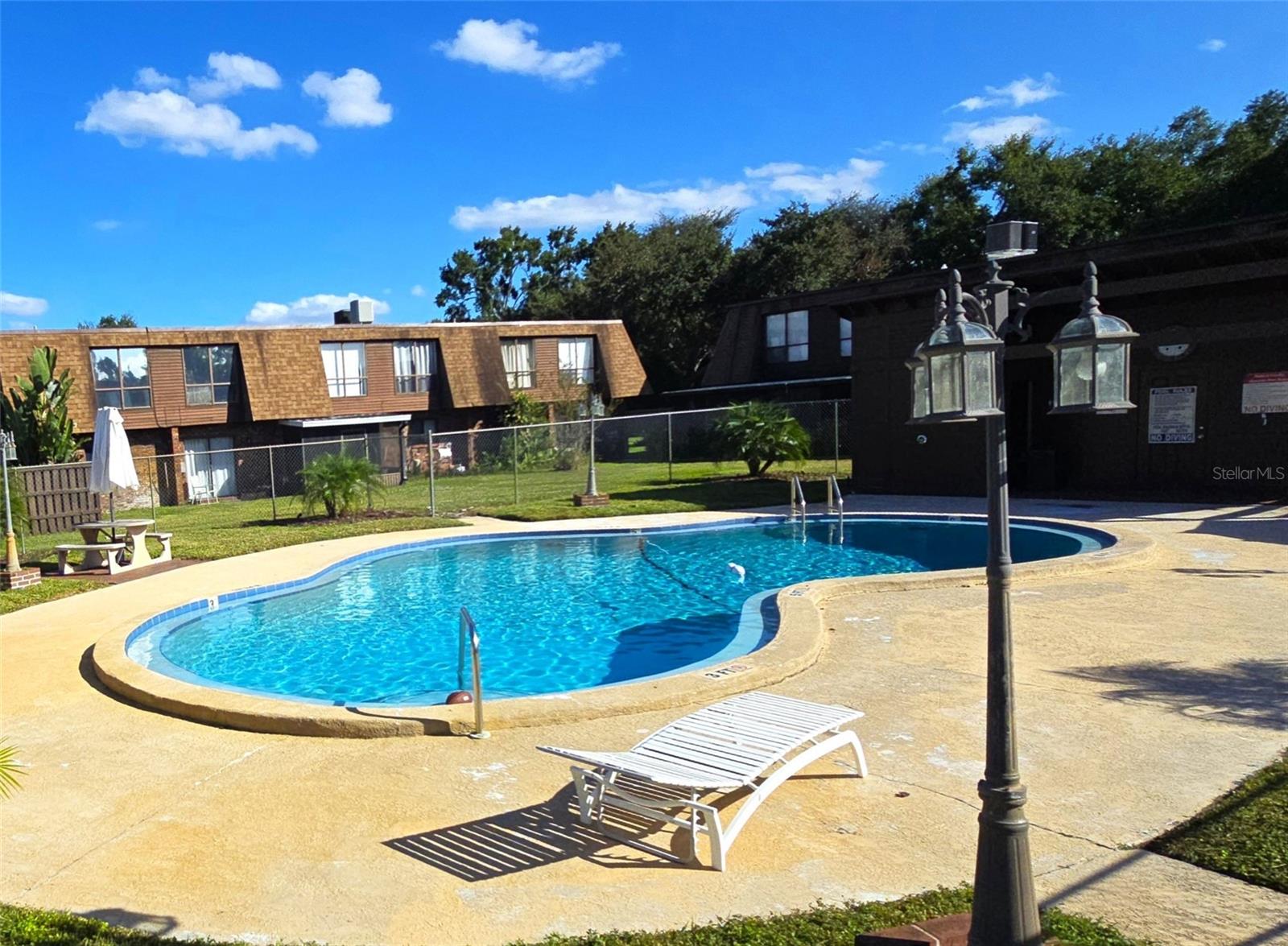 Image 35 of 44 For 1836 Crystal Lake Drive