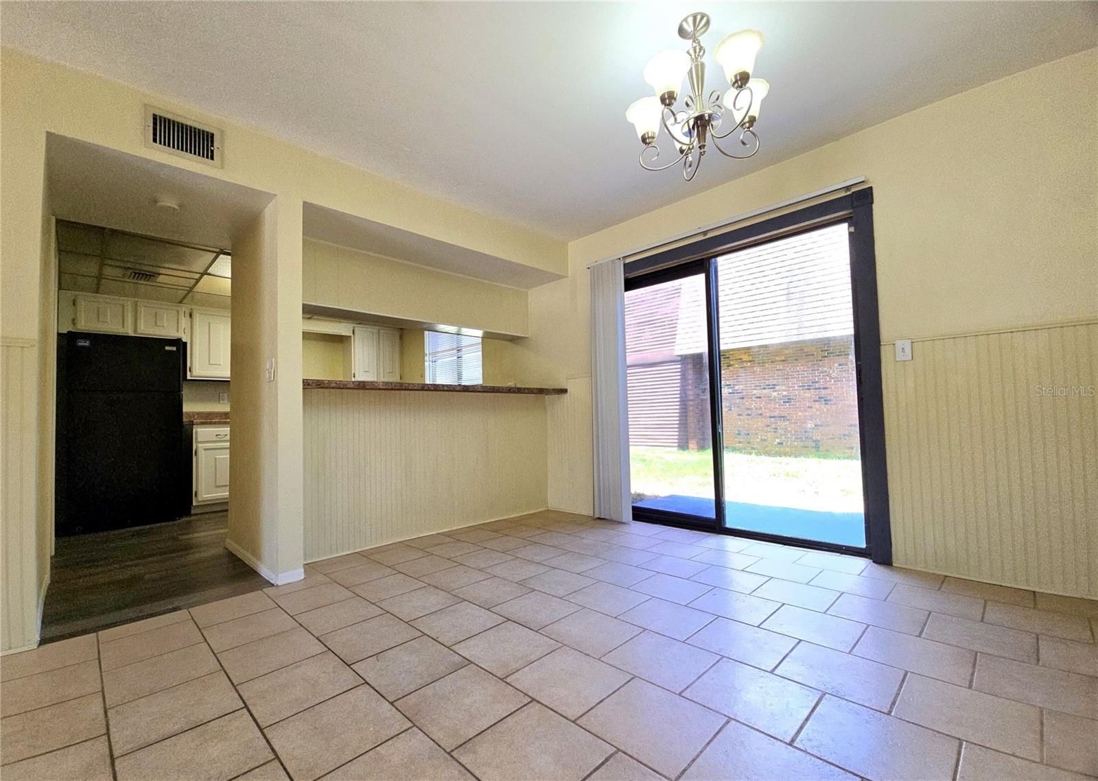 Image 5 of 44 For 1836 Crystal Lake Drive