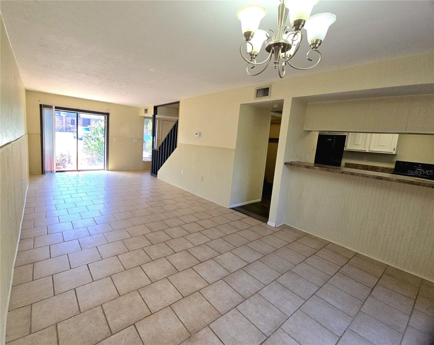 Image 7 of 44 For 1836 Crystal Lake Drive