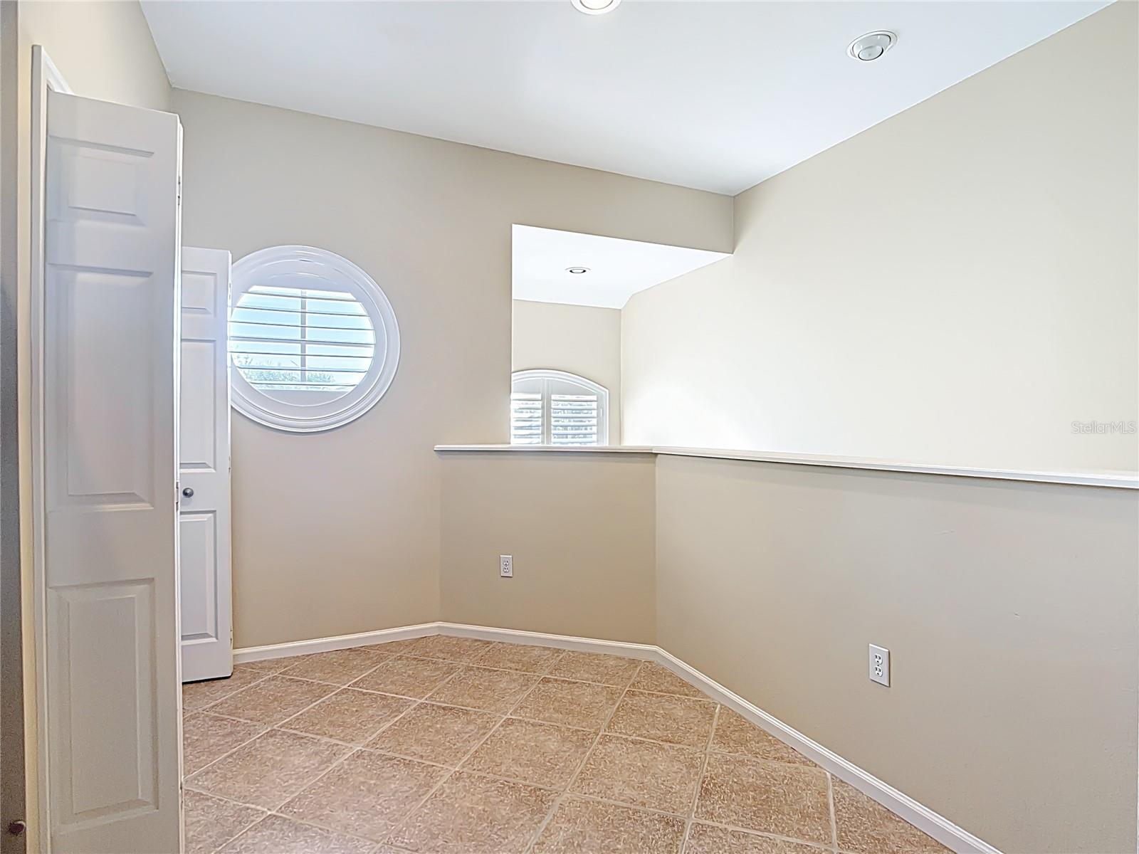 Image 13 of 58 For 457 Enclave Place 457