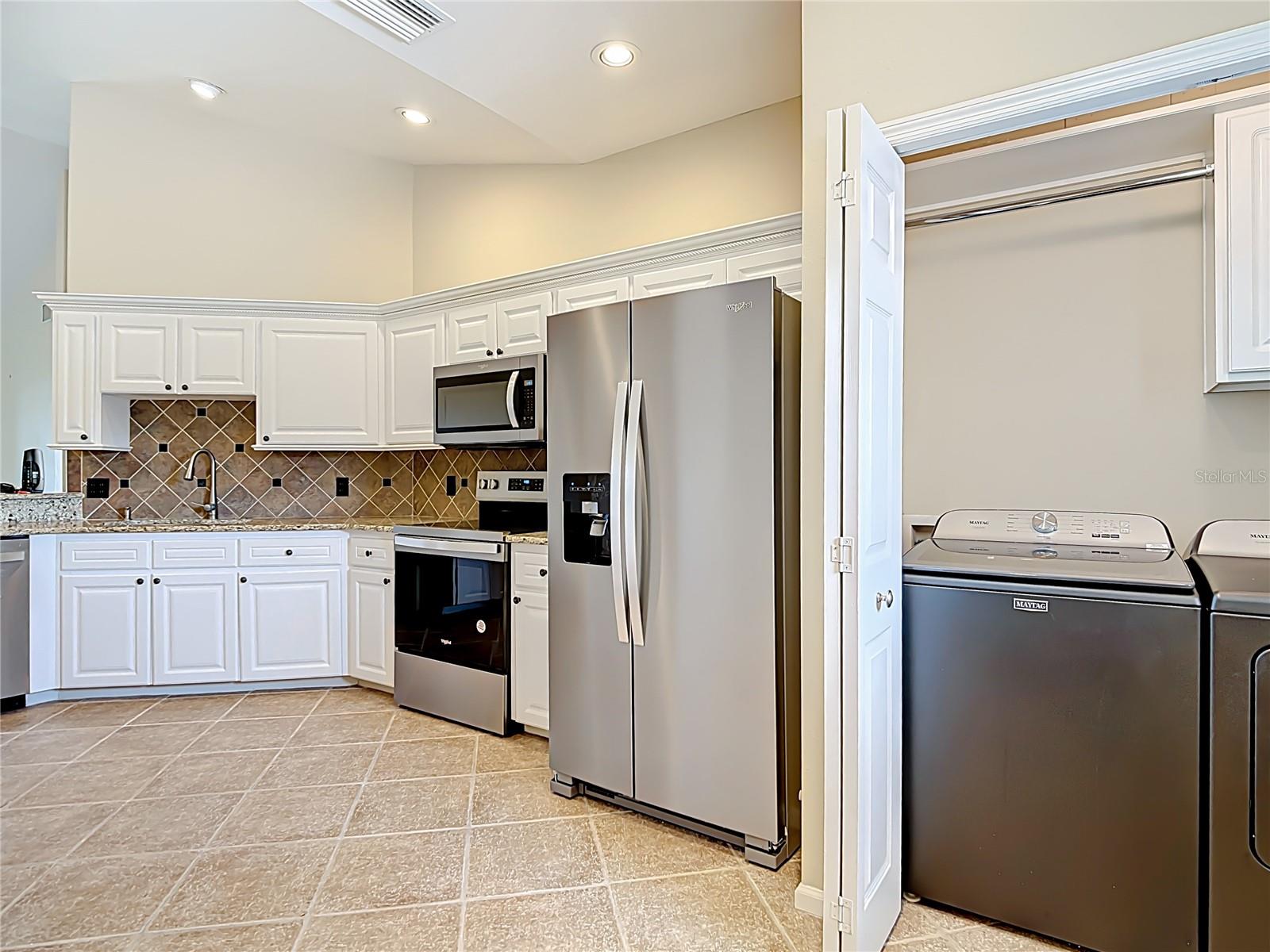 Image 14 of 58 For 457 Enclave Place 457