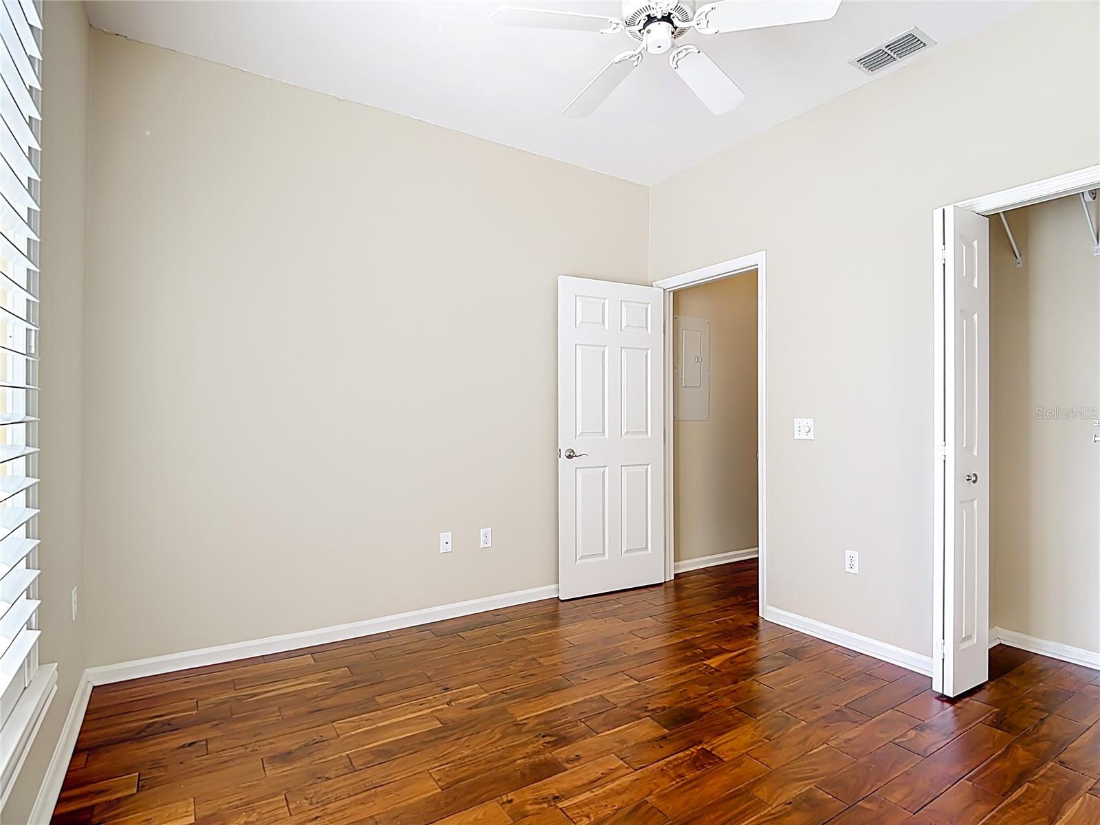 Image 23 of 58 For 457 Enclave Place 457