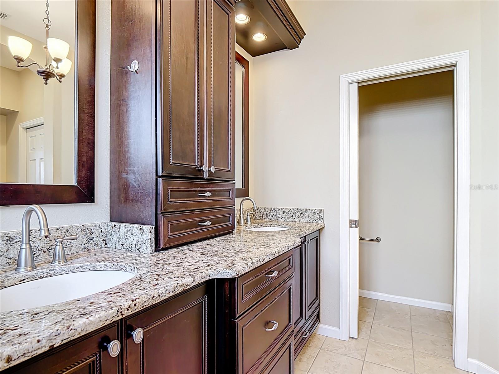 Image 36 of 58 For 457 Enclave Place 457