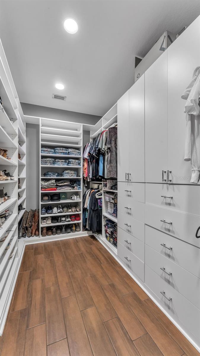 Image 25 of 48 For 6247 Hawk Grove Court