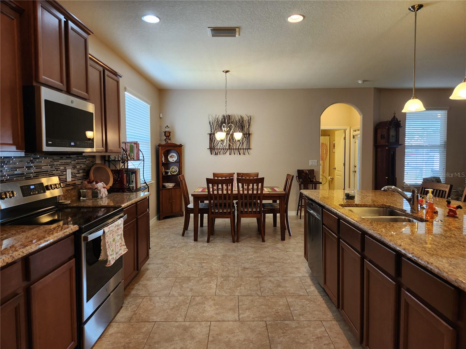 Image 11 of 34 For 1941 Wind Meadows Drive