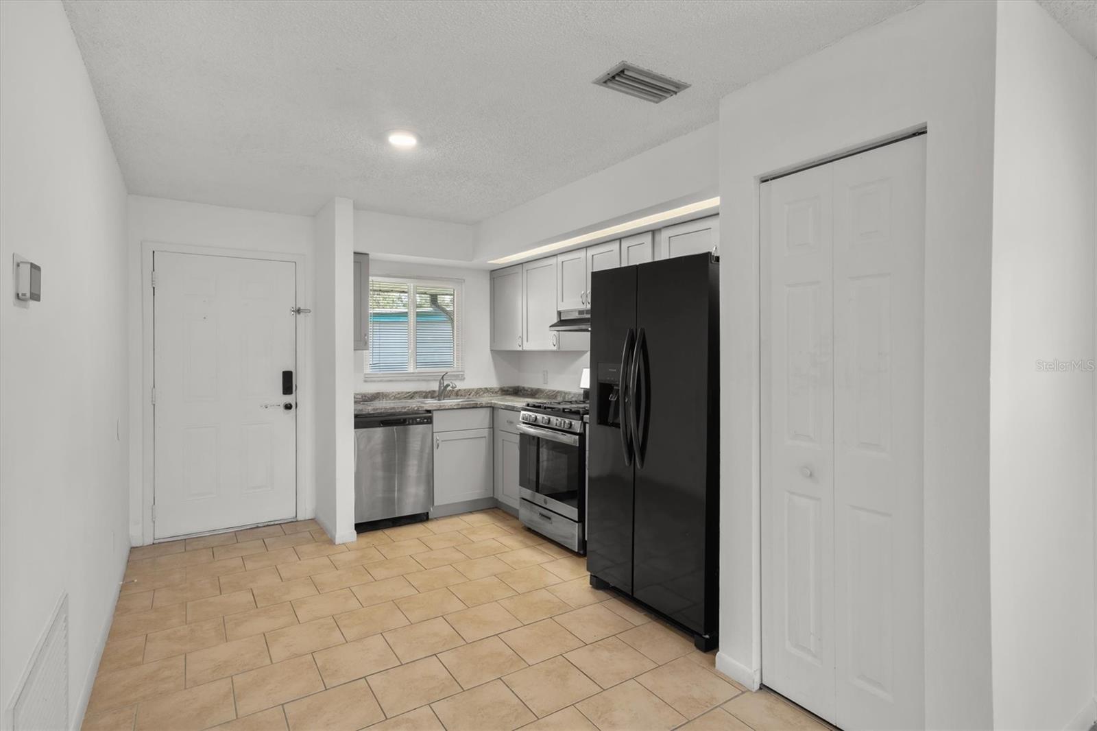 Image 4 of 16 For 831 Orchid Springs Drive #831