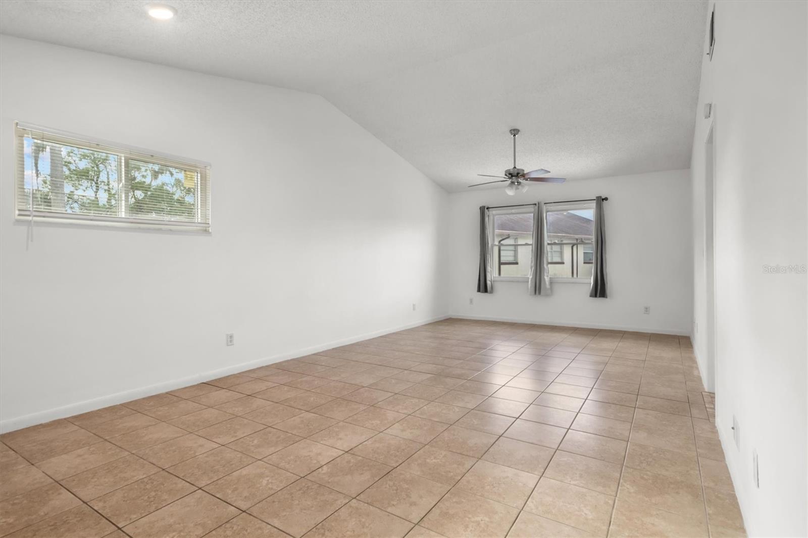 Image 5 of 16 For 831 Orchid Springs Drive #831