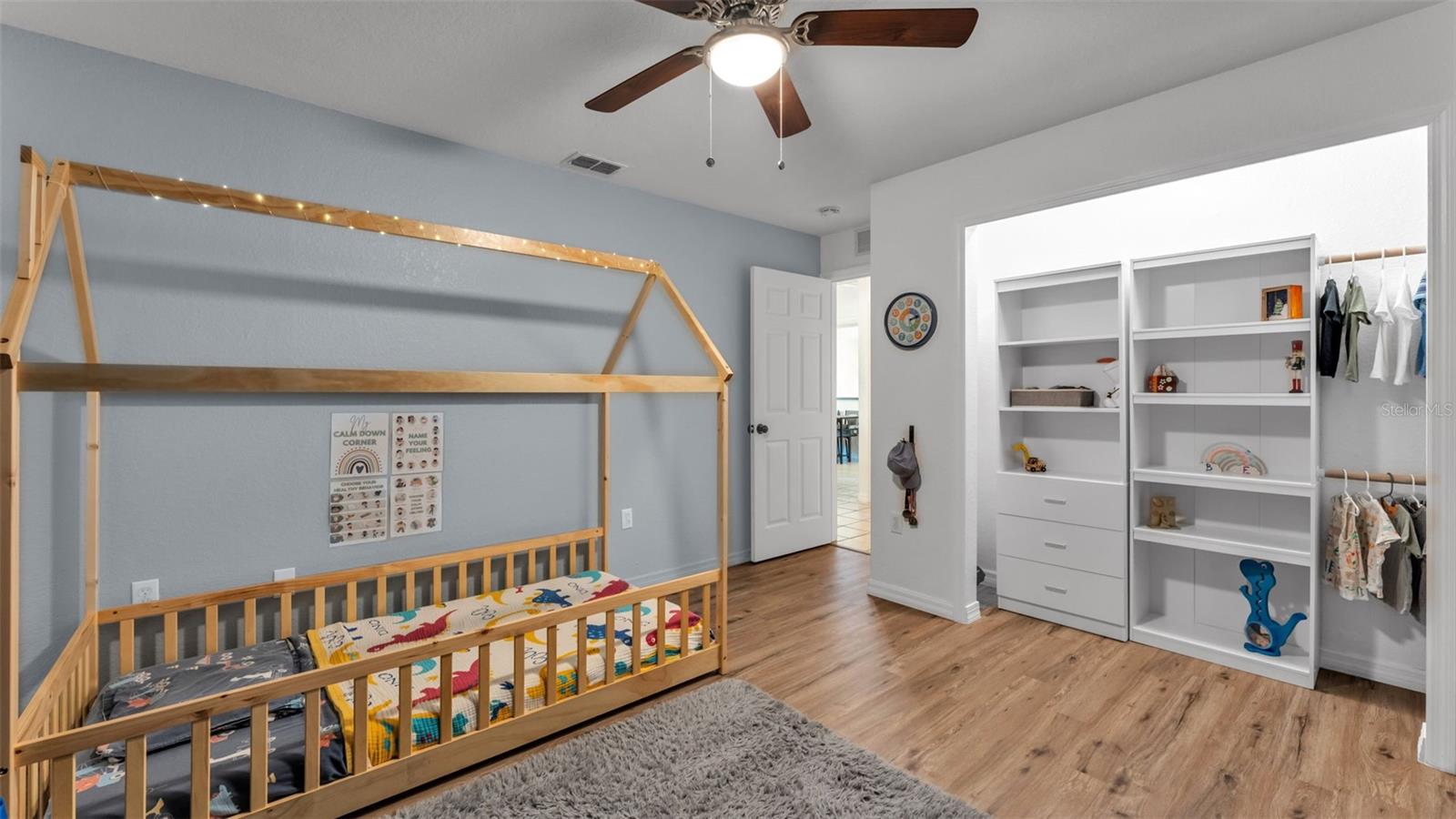 Image 13 of 29 For 702 Lemon Avenue