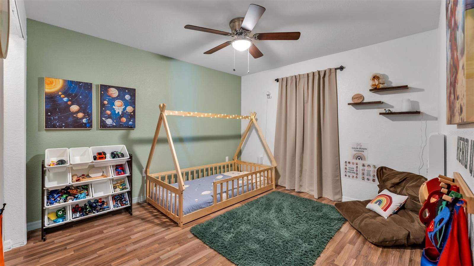 Image 14 of 29 For 702 Lemon Avenue