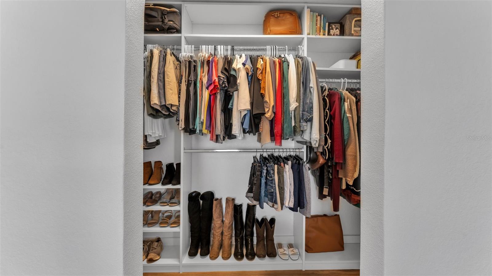 Image 23 of 29 For 702 Lemon Avenue