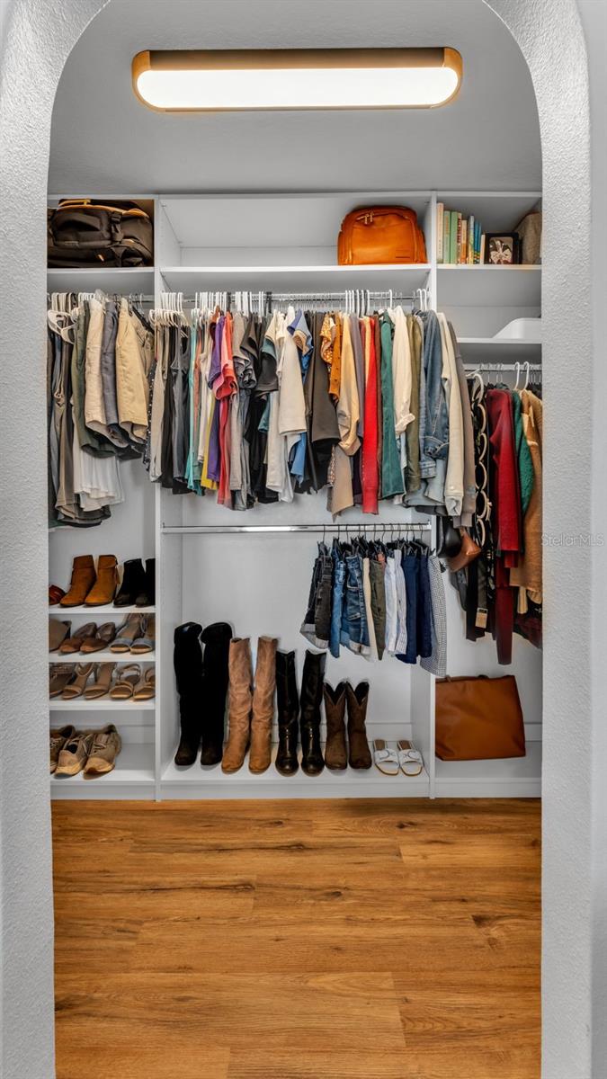 Image 9 of 29 For 702 Lemon Avenue