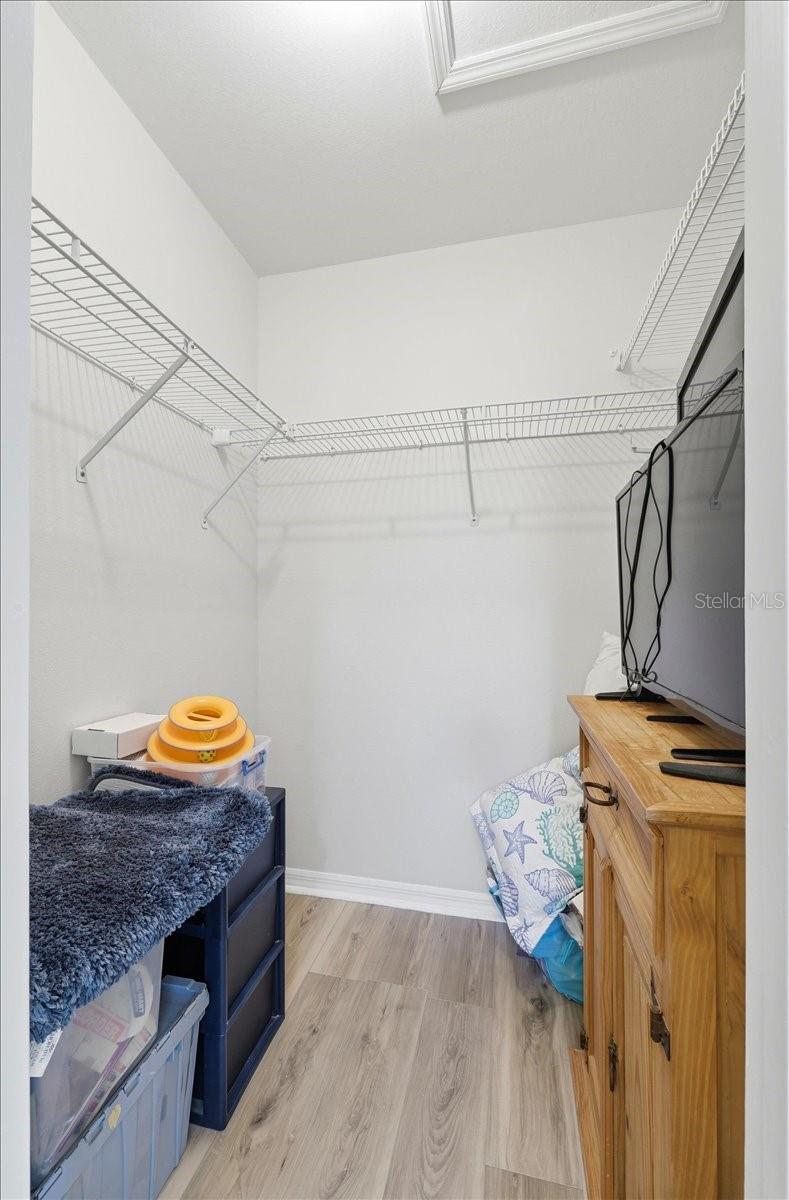 Image 16 of 38 For 664 Eagle Run