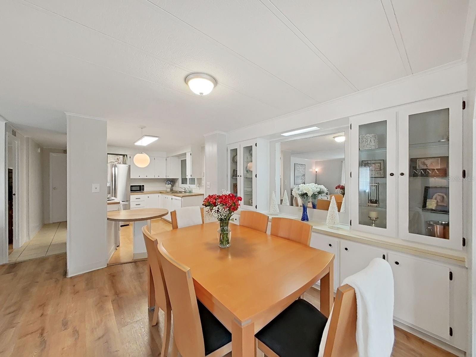 Image 15 of 42 For 4928 Foxdale Dr