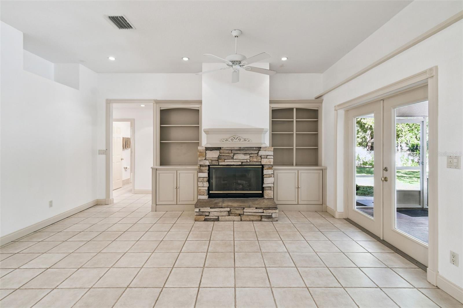 Image 2 of 52 For 520 Pinner Court