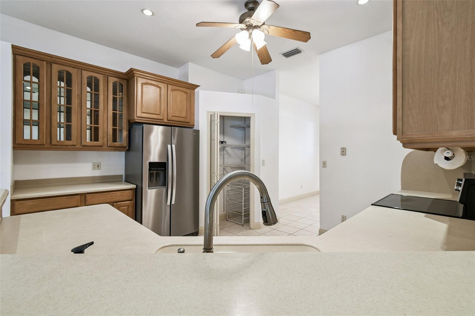 Image 3 of 52 For 520 Pinner Court