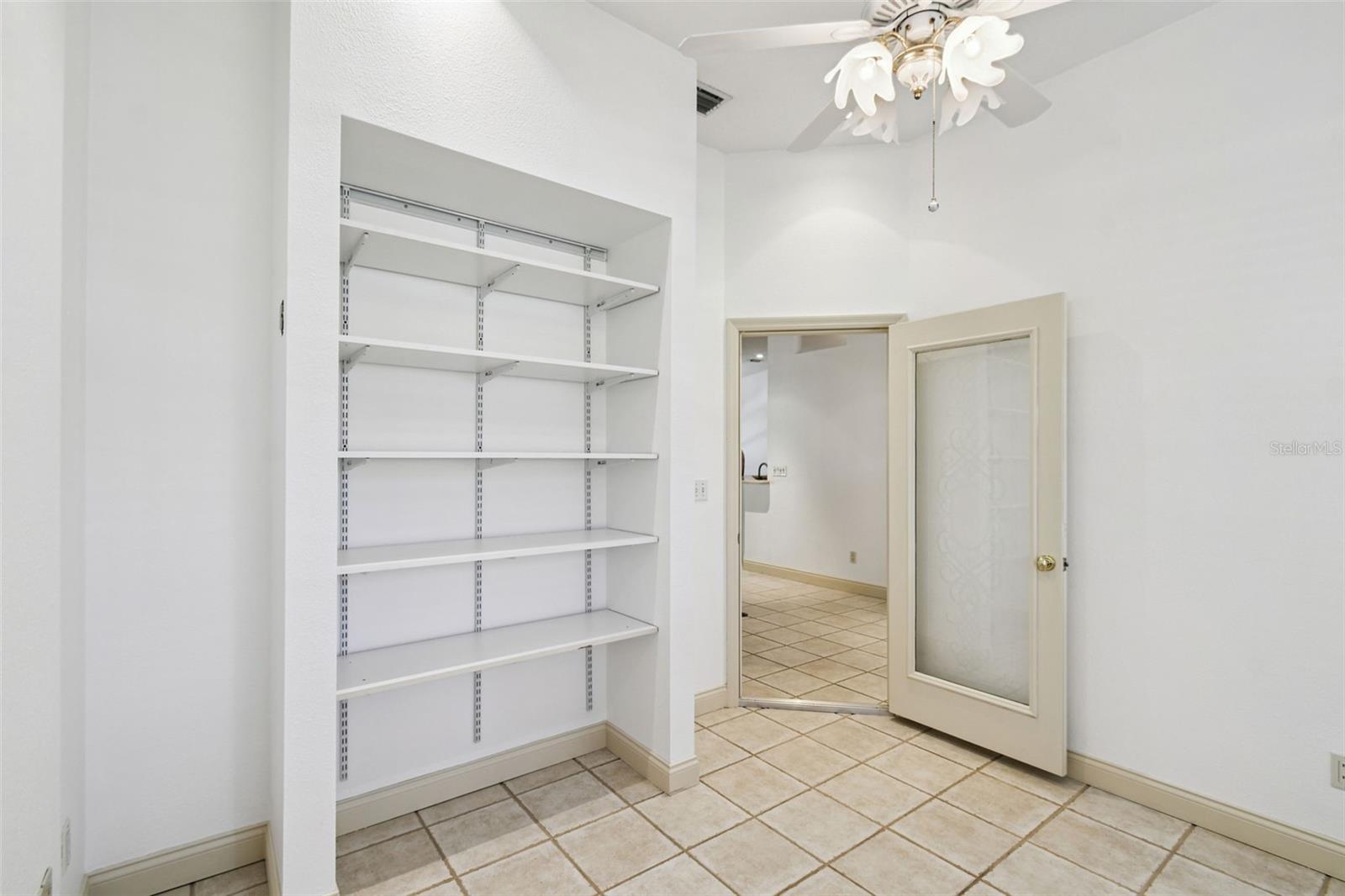 Image 36 of 52 For 520 Pinner Court