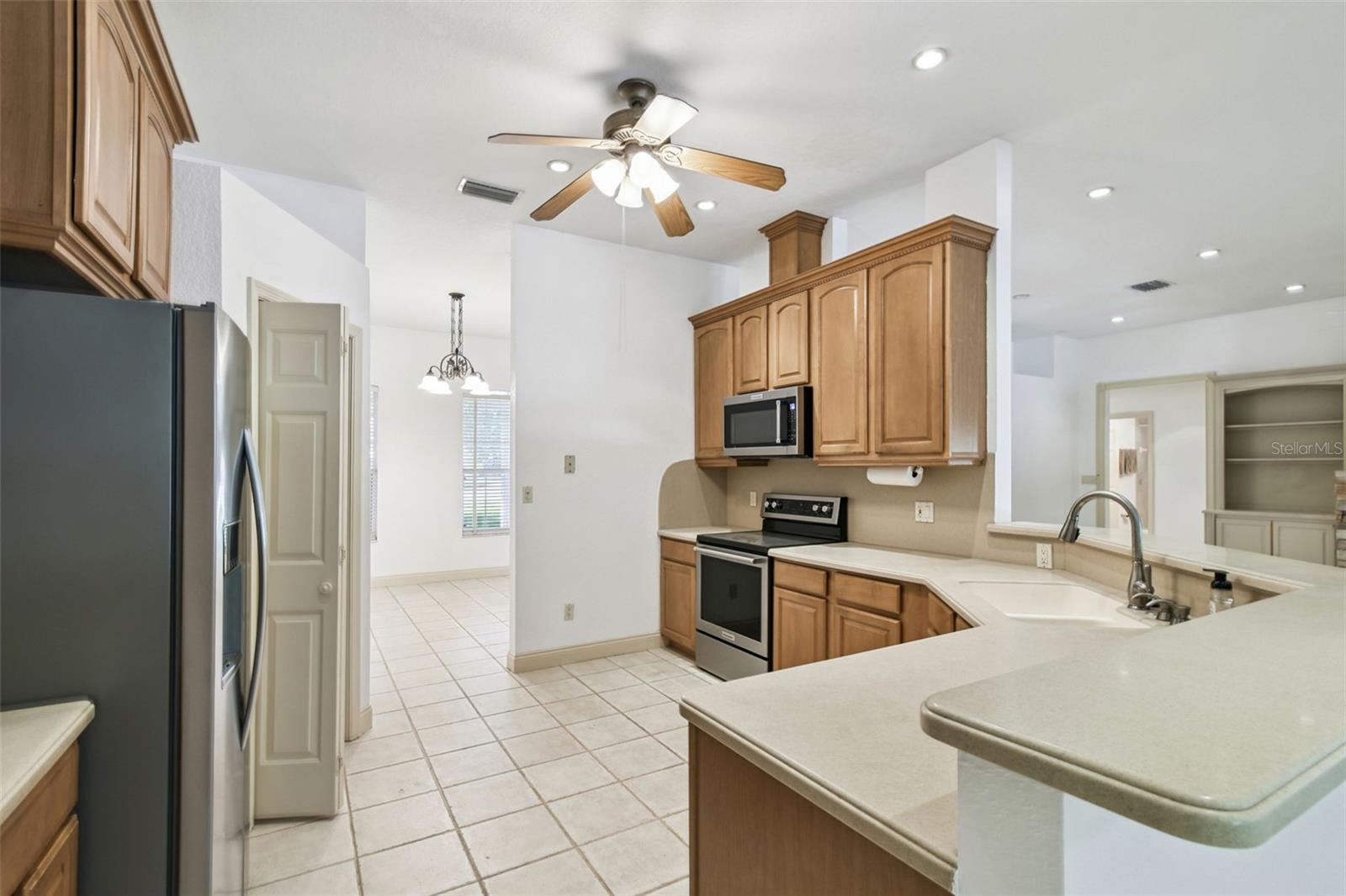 Image 4 of 52 For 520 Pinner Court