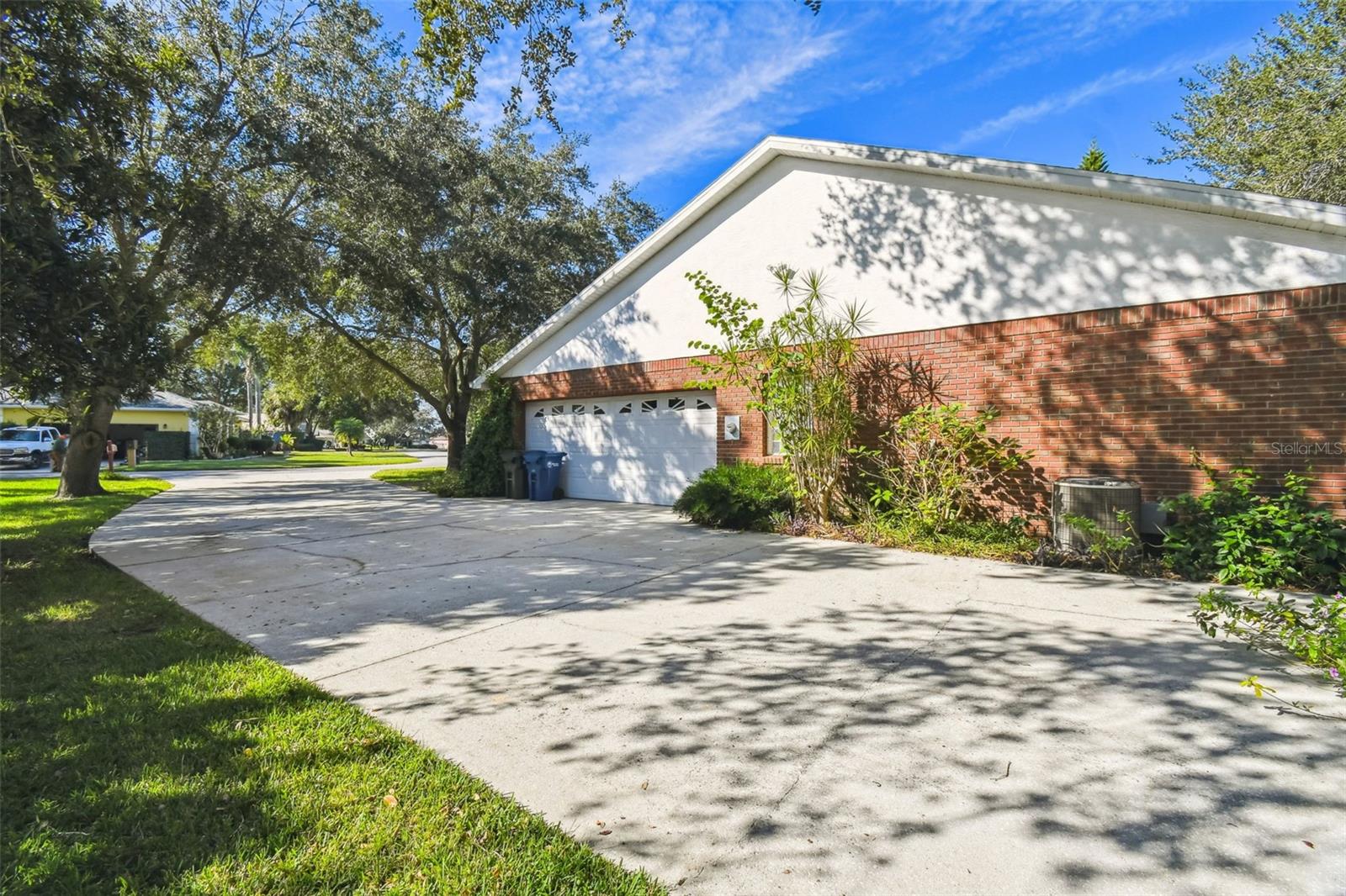 Image 43 of 52 For 520 Pinner Court