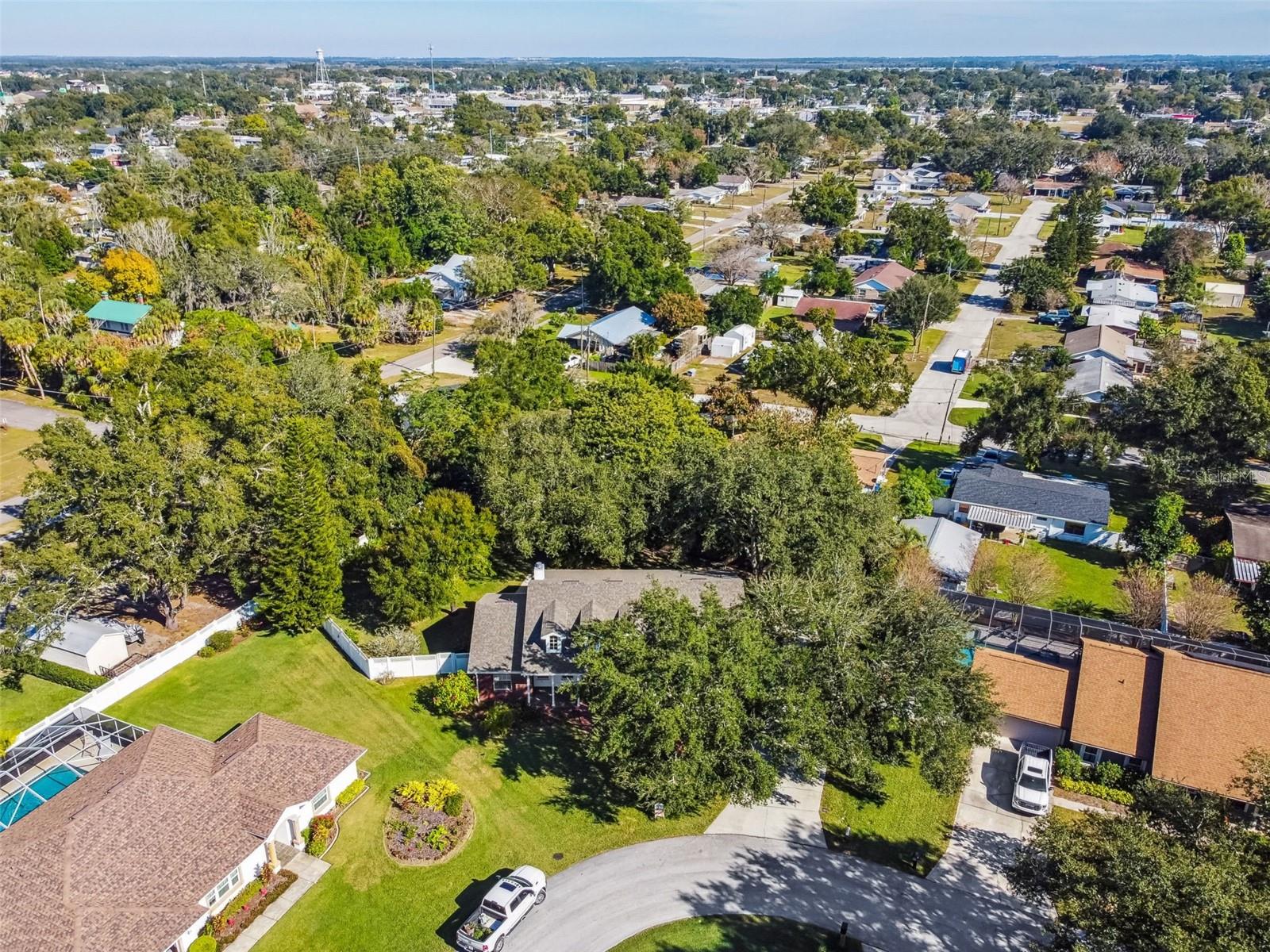 Image 8 of 52 For 520 Pinner Court