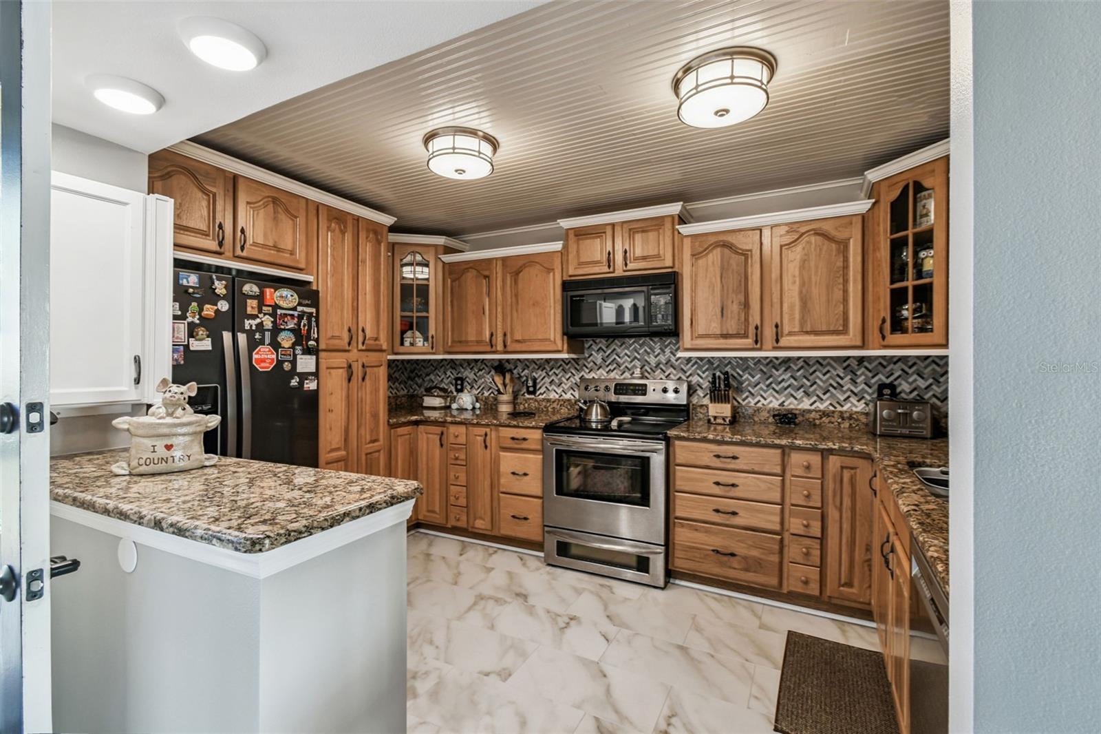 Image 13 of 27 For 1776 6th Street Nw 808