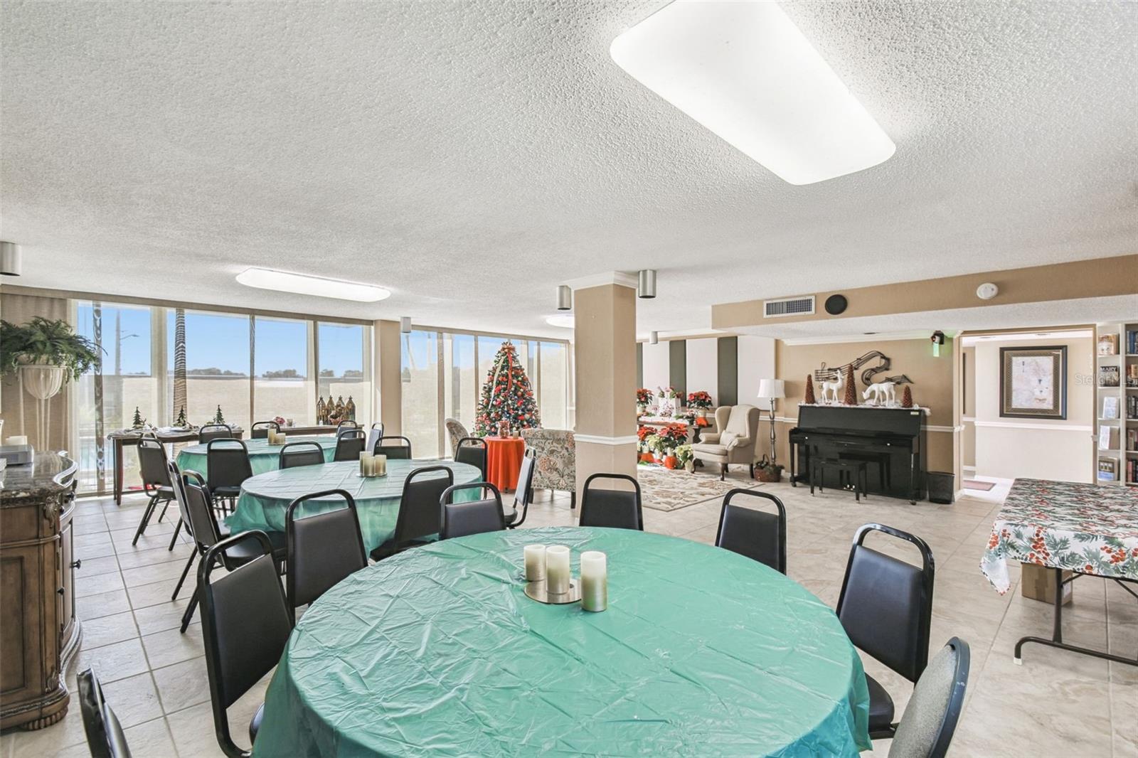 Image 24 of 27 For 1776 6th Street Nw 808