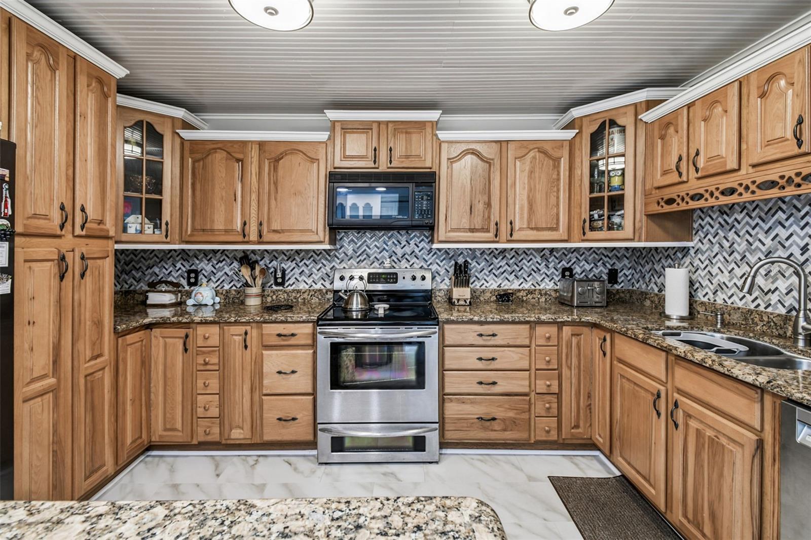 Image 4 of 27 For 1776 6th Street Nw 808