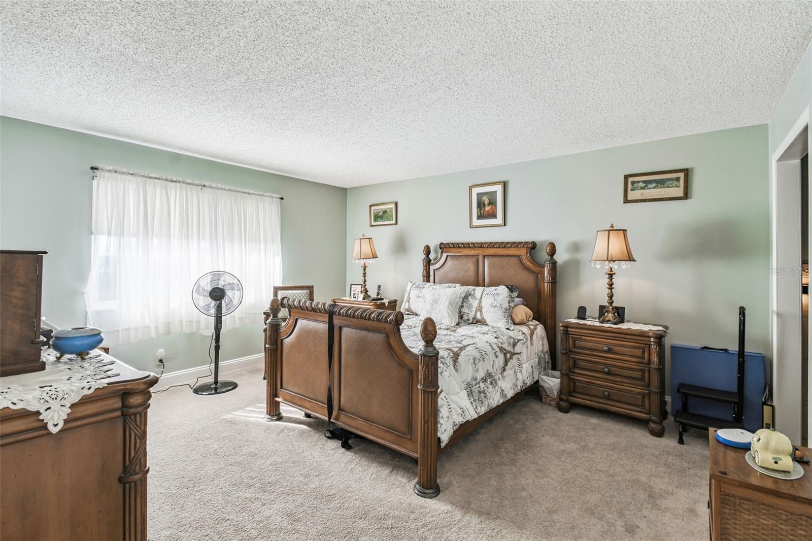 Image 5 of 27 For 1776 6th Street Nw 808