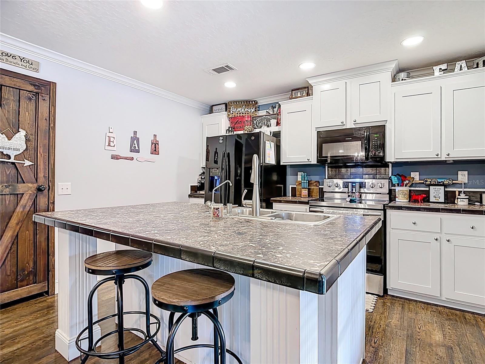 Image 7 of 35 For 3820 Teakwood Circle