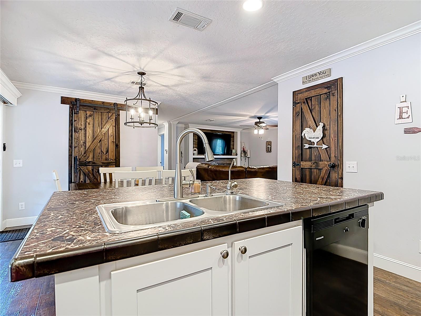 Image 8 of 35 For 3820 Teakwood Circle