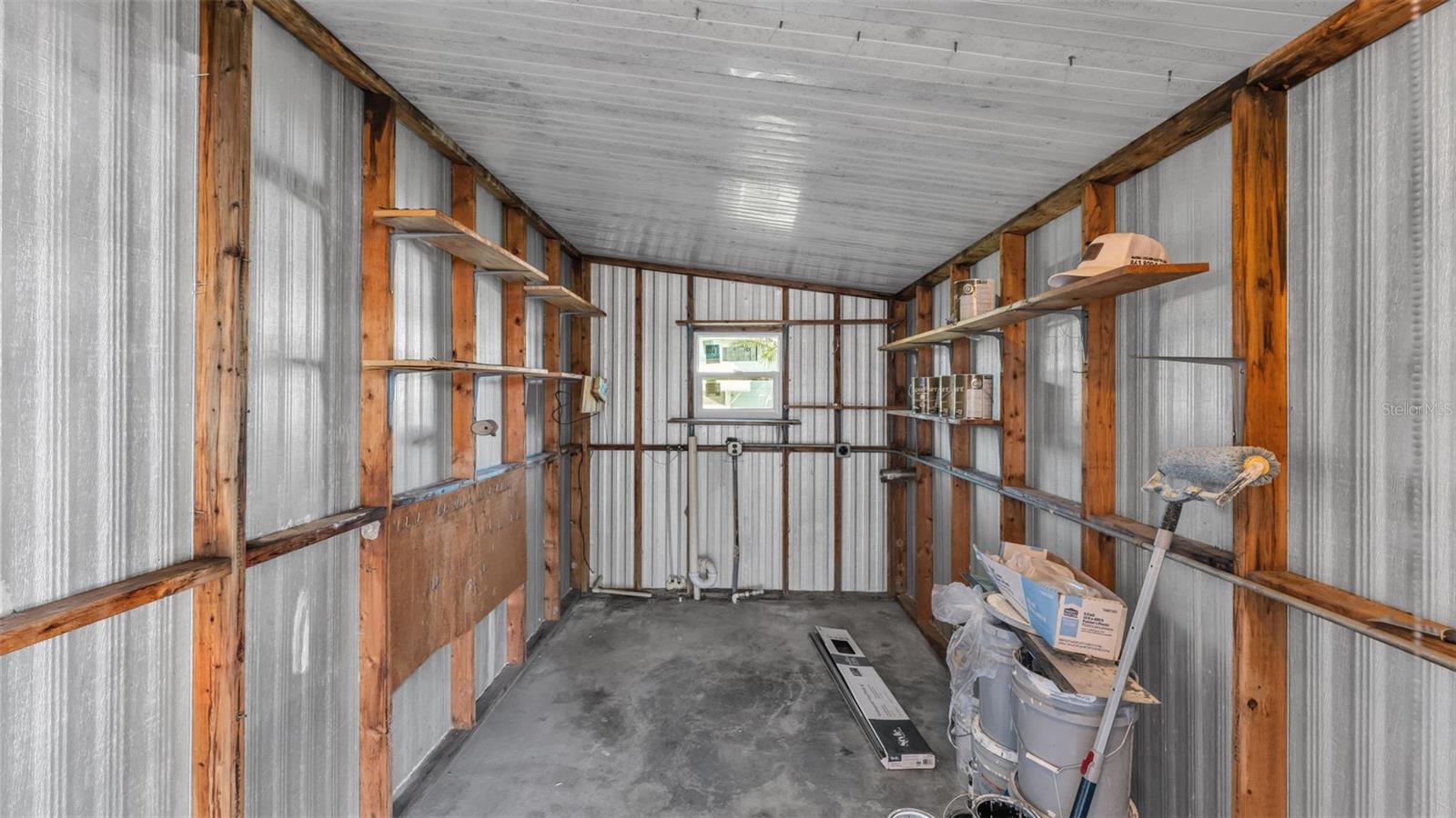 Image 23 of 26 For 2055 Floral Avenue 40