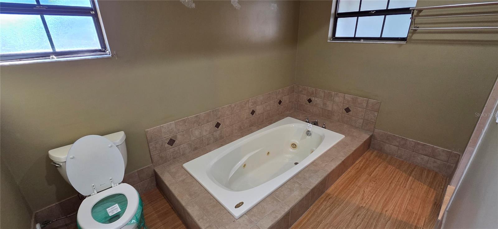 Image 31 of 83 For 1702 Miller Road